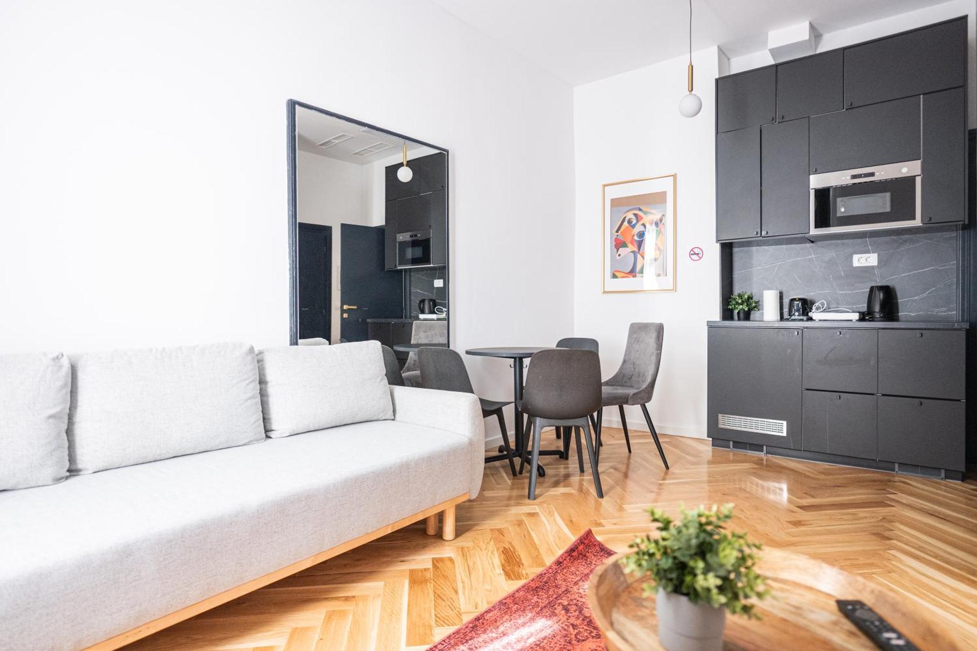 Zest And Nest Apartments In The Center Zagreb Exterior photo